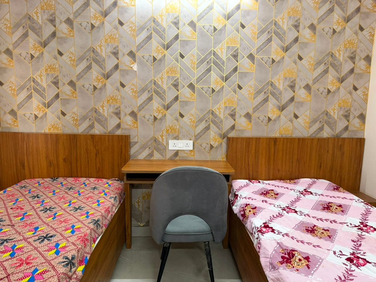 Blue Heaven Girls Hostel Gallery Image 5